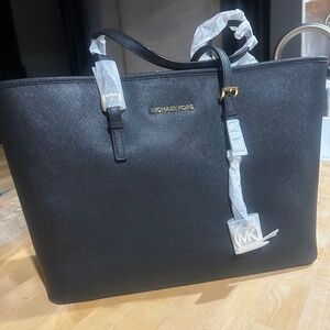 Micheal Kors Travel Tote (BRAND NEW)